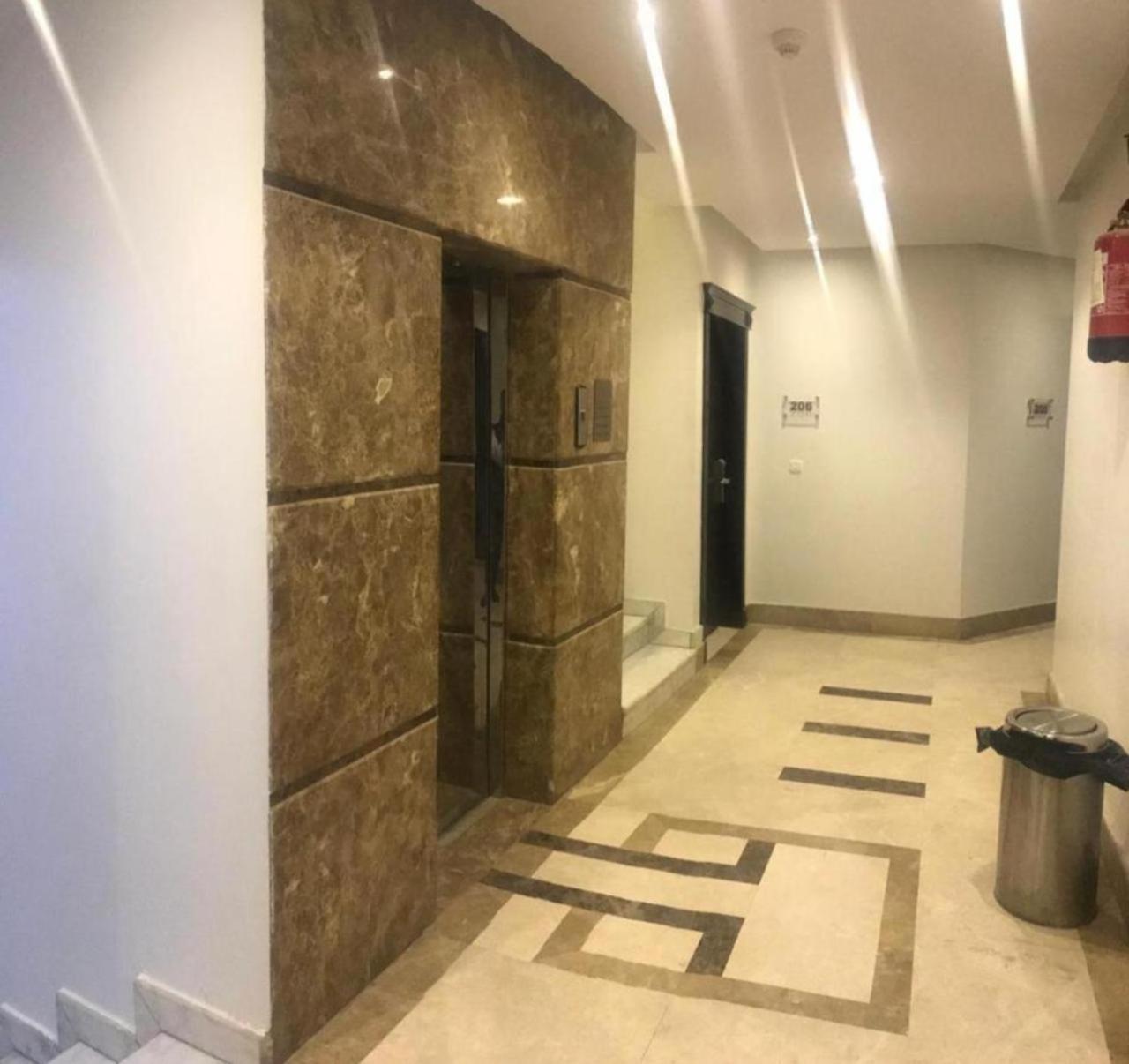 Al Makan 107 Hotel By Al Azmy Ar Riyad Esterno foto